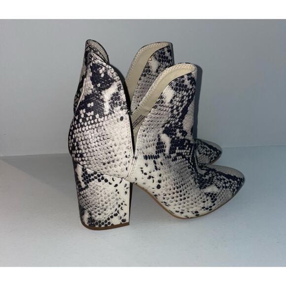 Steve Madden Snakeskin Booties Womens 9 Block Heel Ankle Boots Statement Fashion - Picture 3 of 7